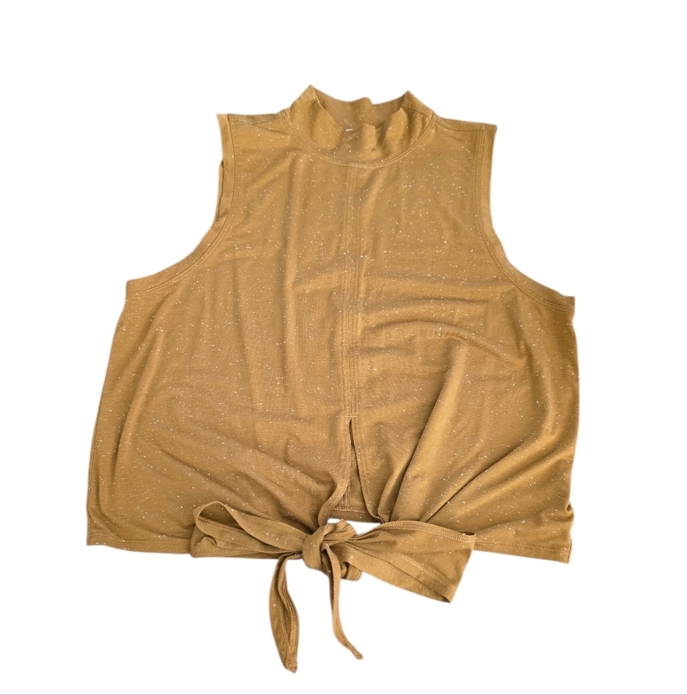 Lululemon Time to Restore Mock Neck Thank Shirt  Size 6‎ NWOT